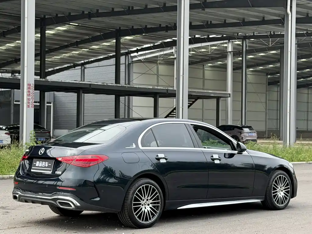 Mercedes-Benz C-Class 2023 — фото 6