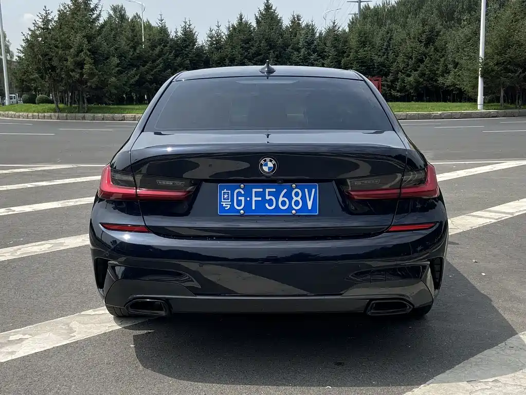BMW 3 Series 2021 — фото 14