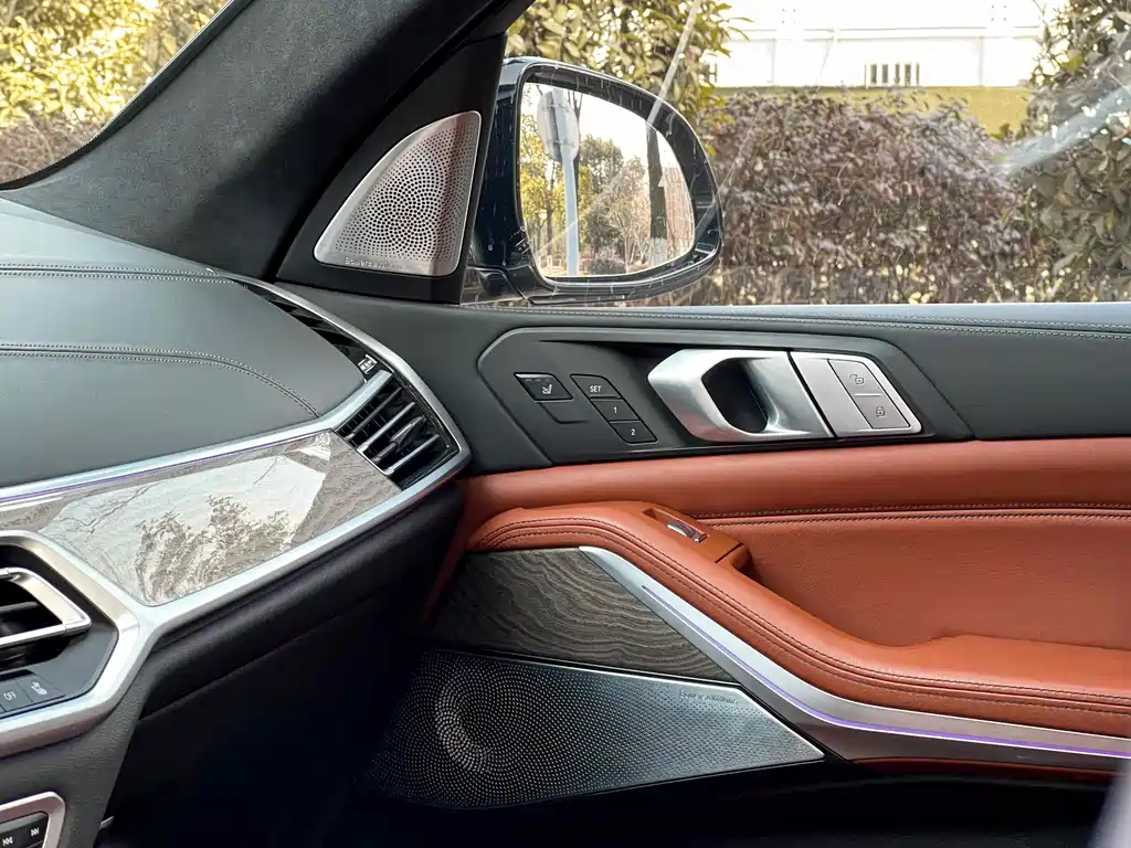 BMW X7 2020 — фото 15