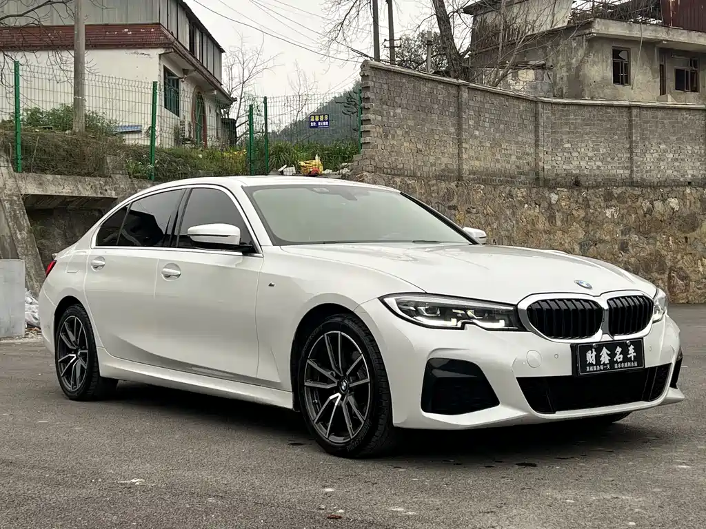 BMW 3 Series 2022