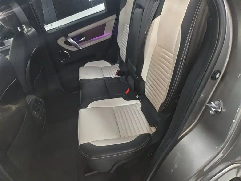 Land Rover Discovery Sport 2021 — фото 17