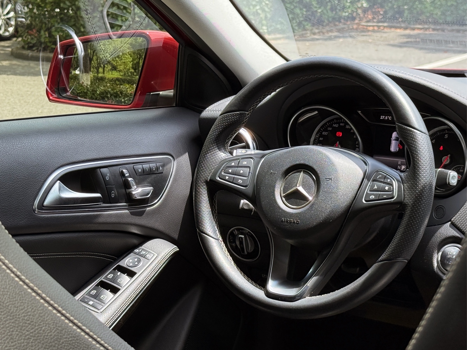 Mercedes-Benz GLA 2018 — фото 14