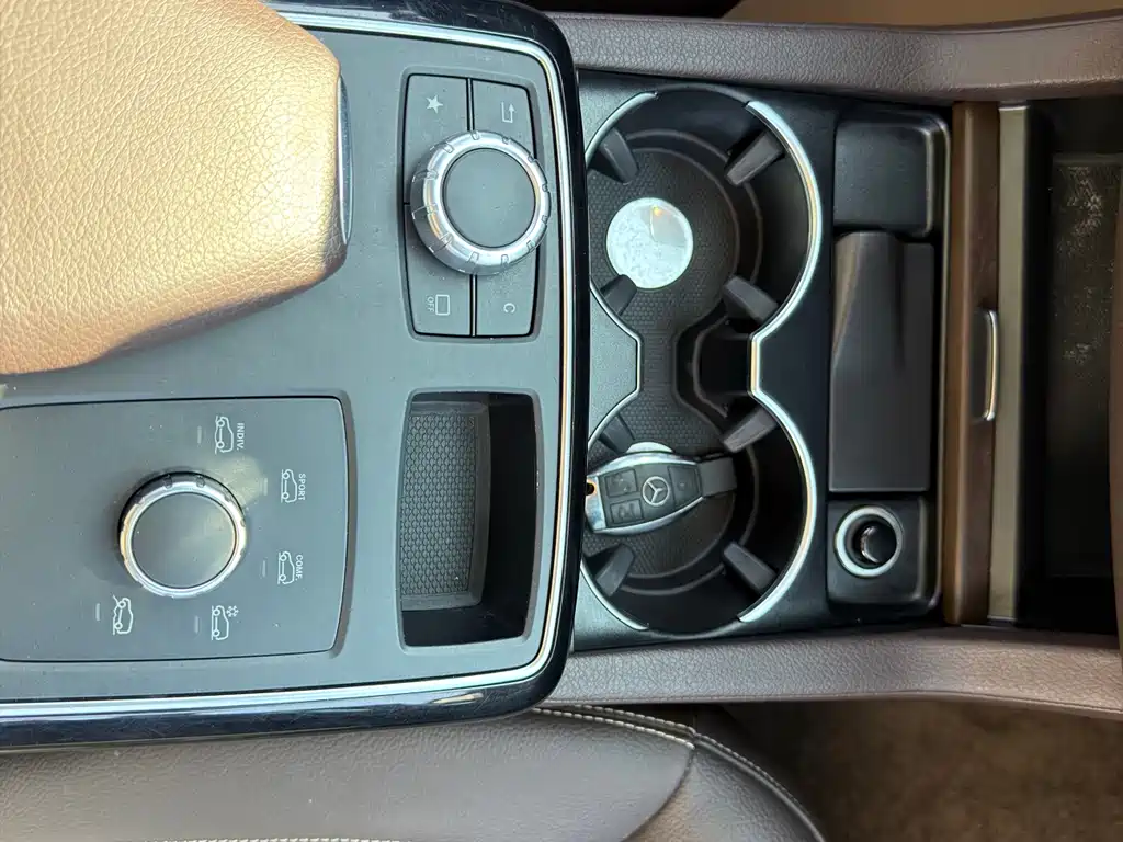 Mercedes-Benz GLE 2017 — фото 22