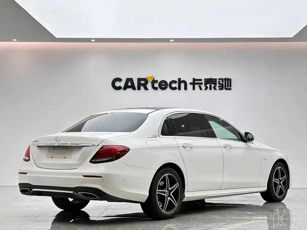 Mercedes-Benz E-Class 2020 — фото 5