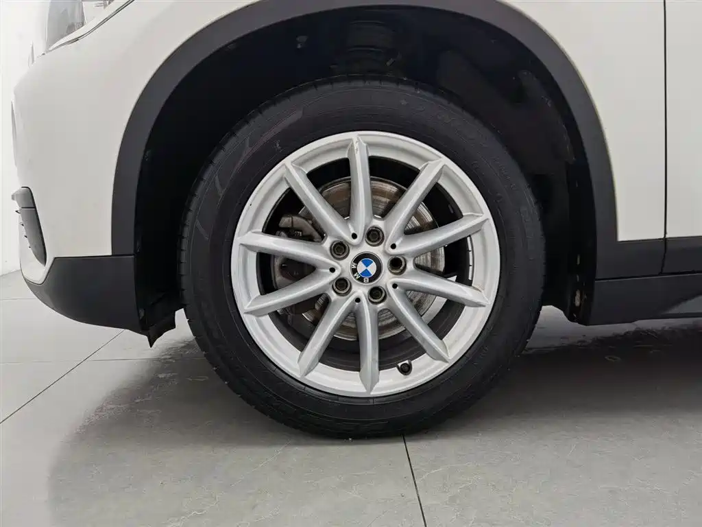 BMW X1 2017 — фото 17