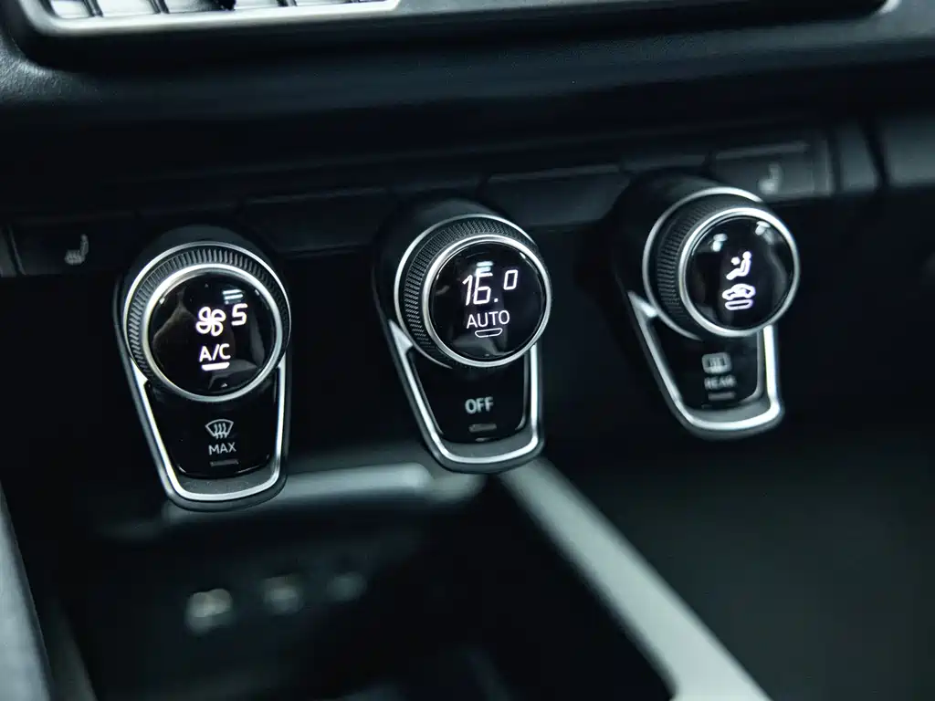 Audi R8 2018 — фото 17