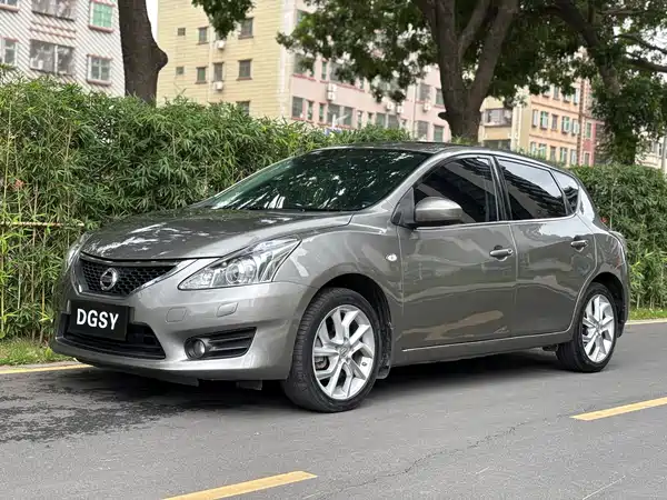 Nissan Tiida 2011