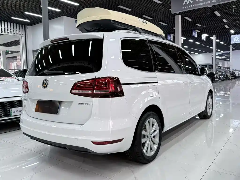 Volkswagen Sharan 2018 — фото 9