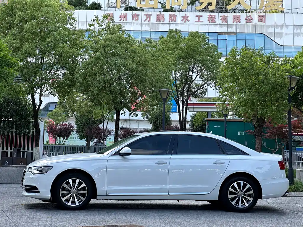 Audi A6L 2015 — фото 4