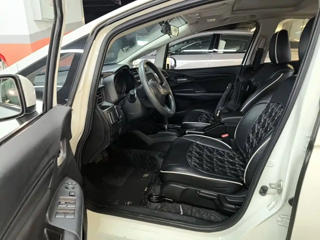 Honda Fit 2018 — фото 16