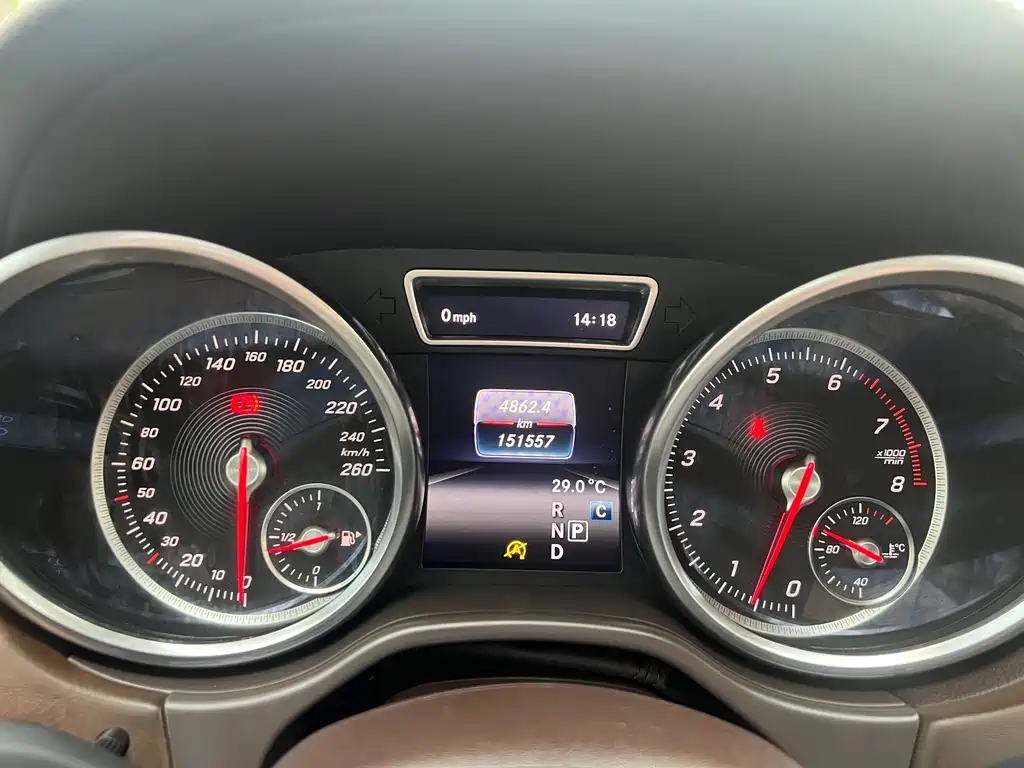 Mercedes-Benz GLE 2018 — фото 14