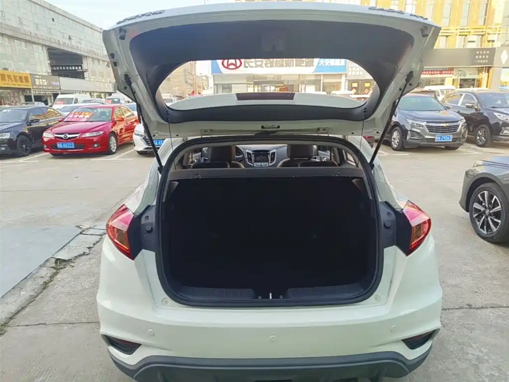 Changan Eado XT 2016 — фото 19