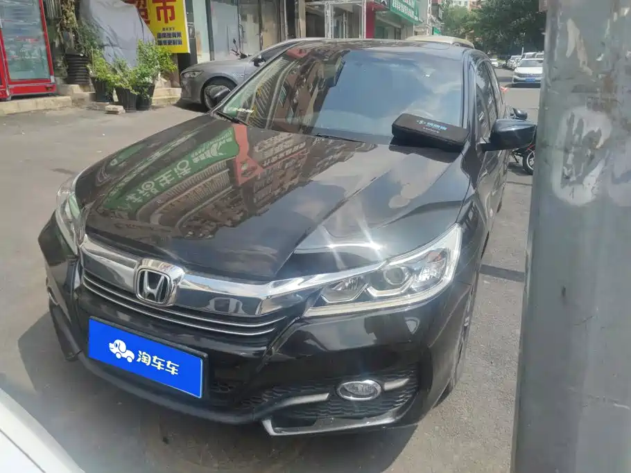 Honda Accord 2017 — фото 1
