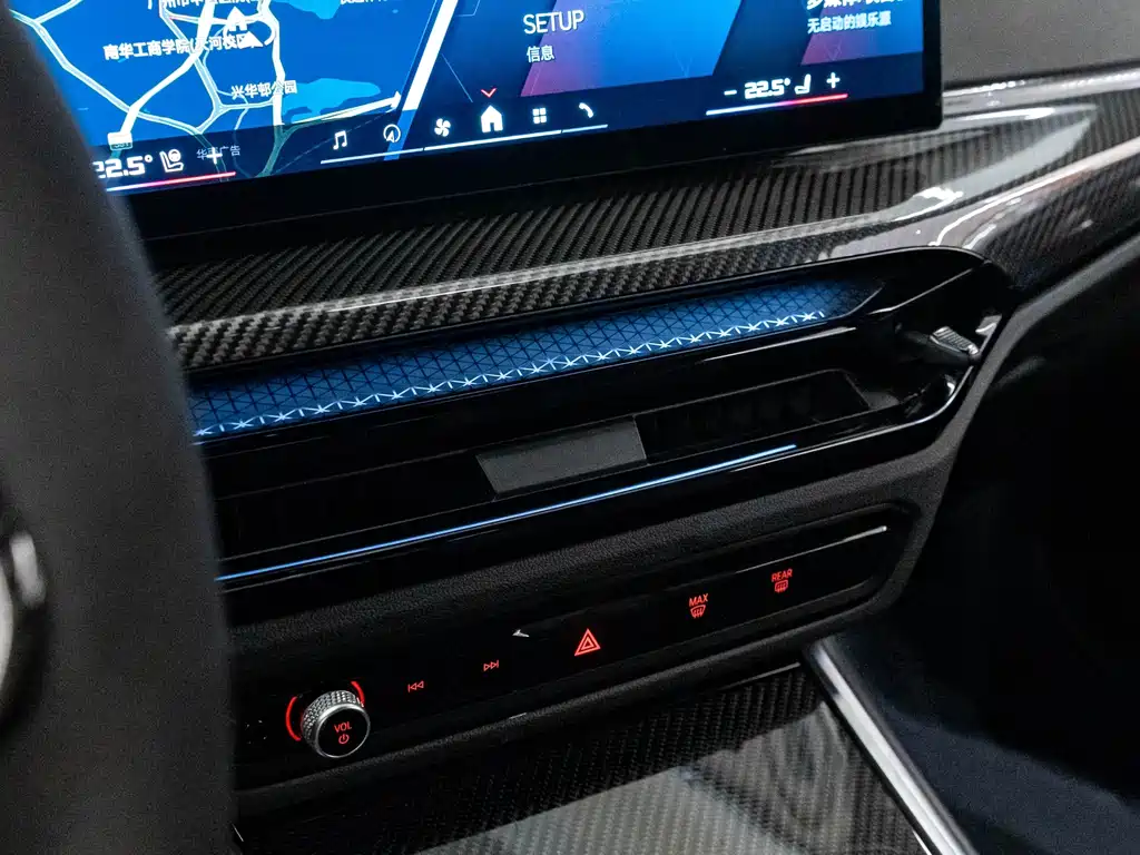 BMW M2 2025 — фото 11