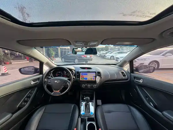 Kia K3 2016