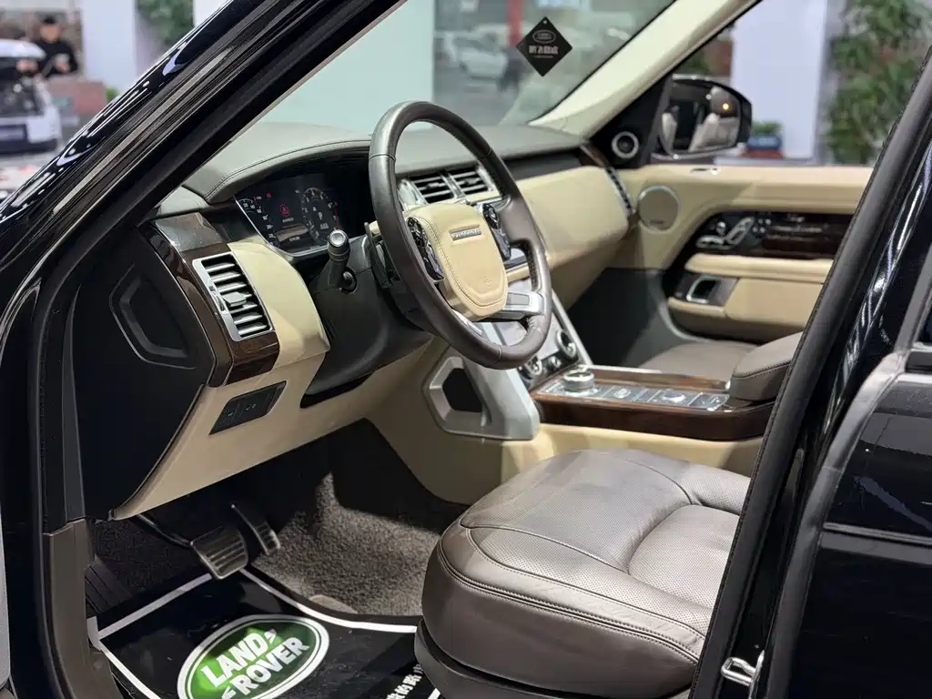 Land Rover Range Rover 2022 — фото 8