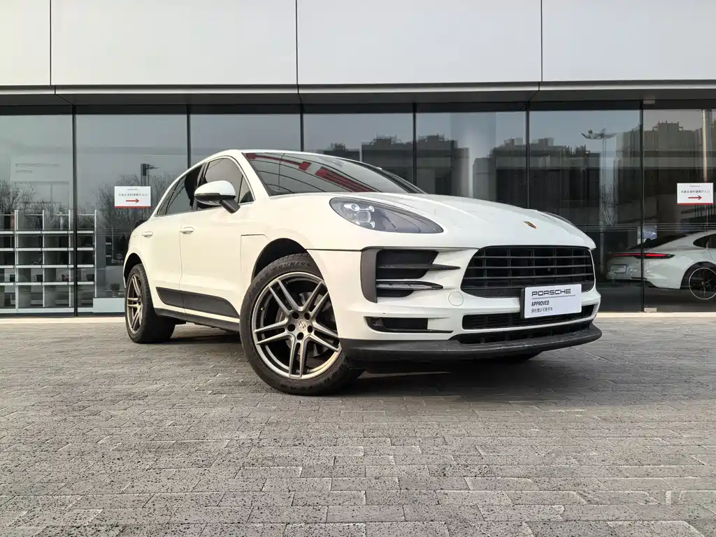 Porsche Macan 2019 — фото 9
