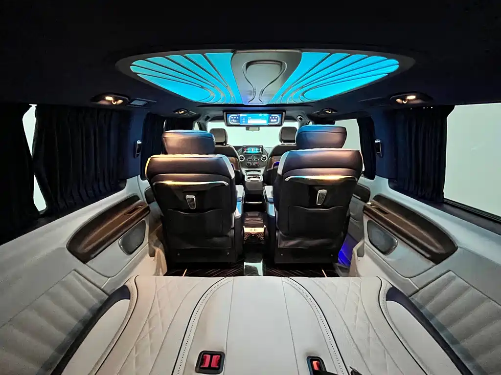 Mercedes-Benz Vito 2022 — фото 15