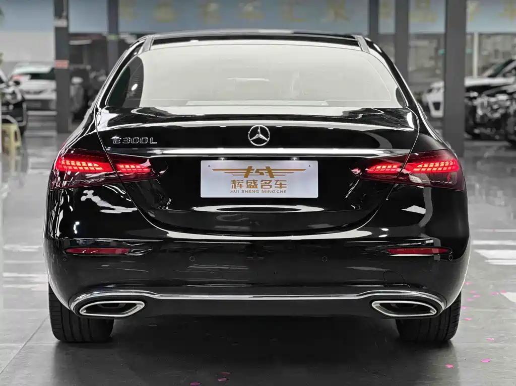 Mercedes-Benz E-Class 2023 — фото 4
