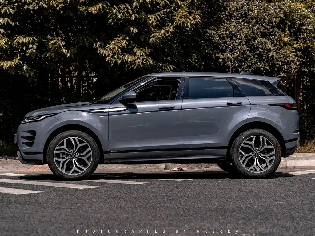 Land Rover Range Rover Evoque 2021 — фото 2