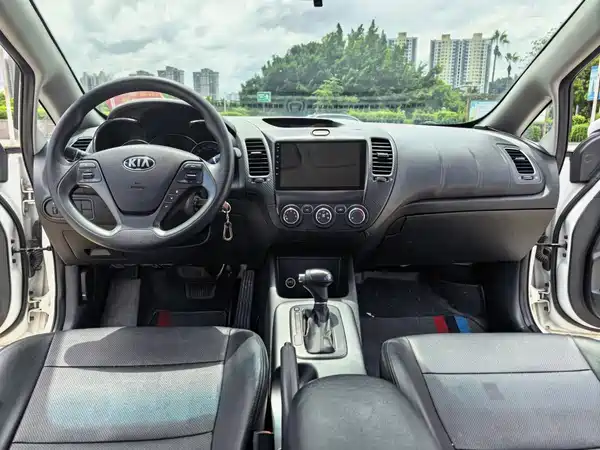 Kia K3 2015
