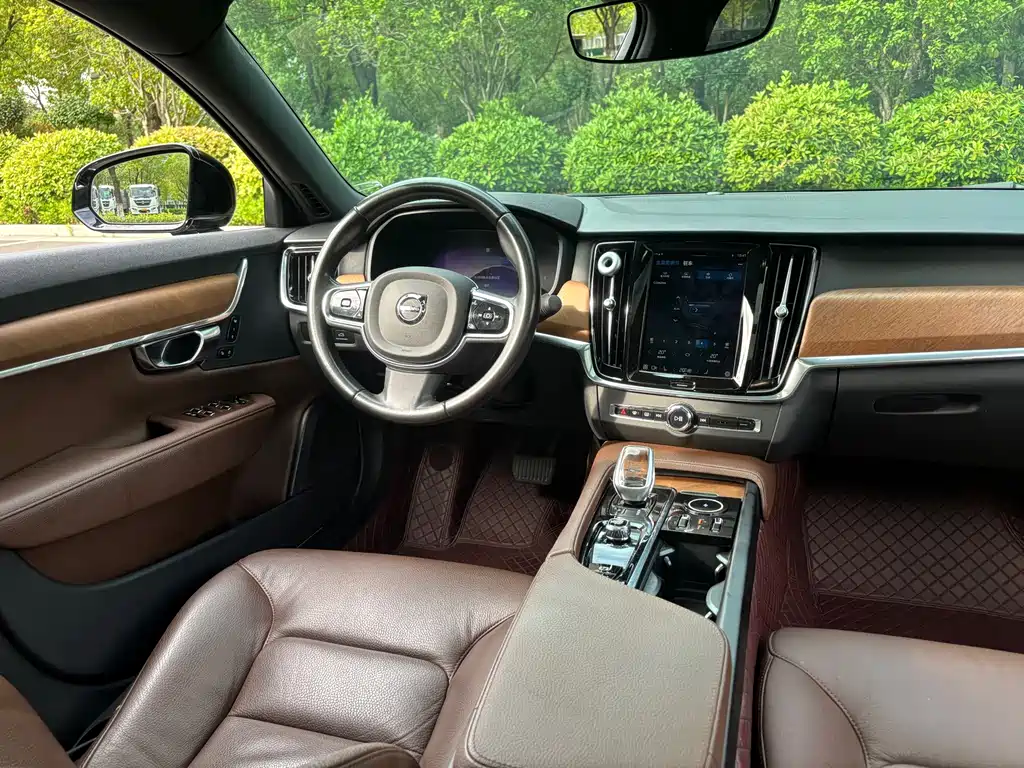 Volvo S90 2022 — фото 10