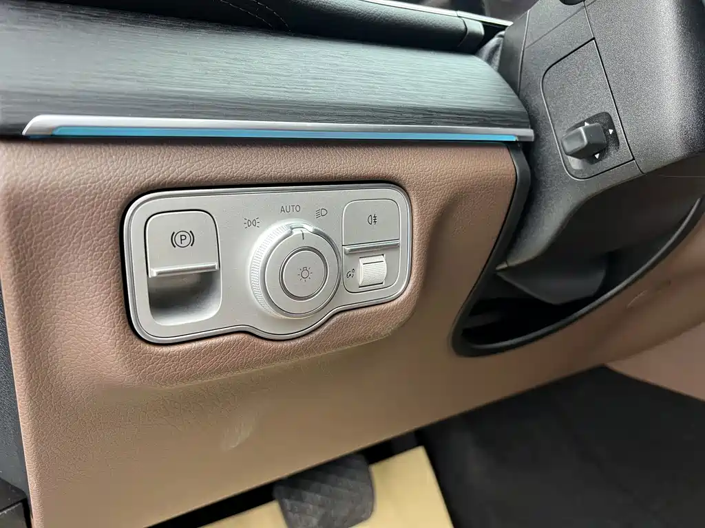 Mercedes-Benz GLE 2025