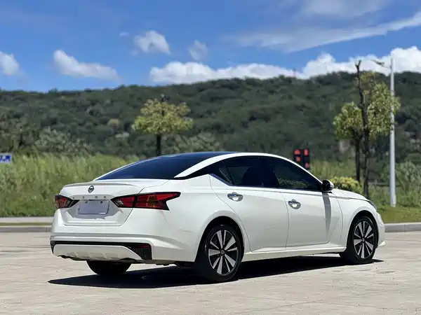 Nissan Teana 2021