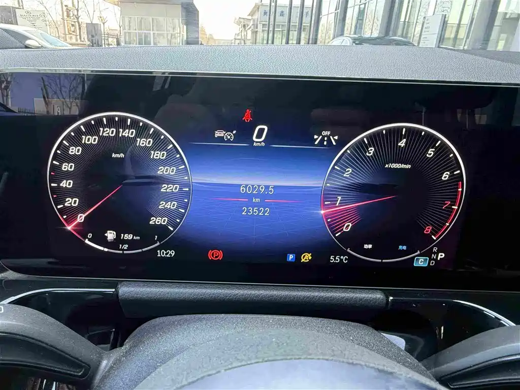 Mercedes-Benz GLA 2024 — фото 8