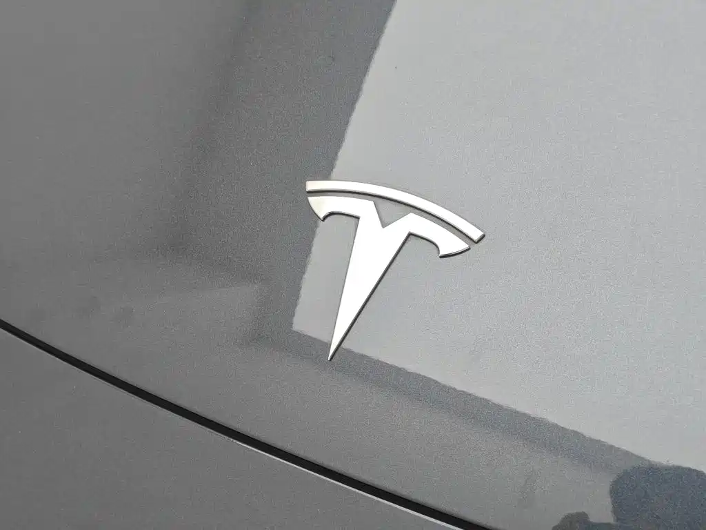 Tesla Model 3 2024 — фото 11