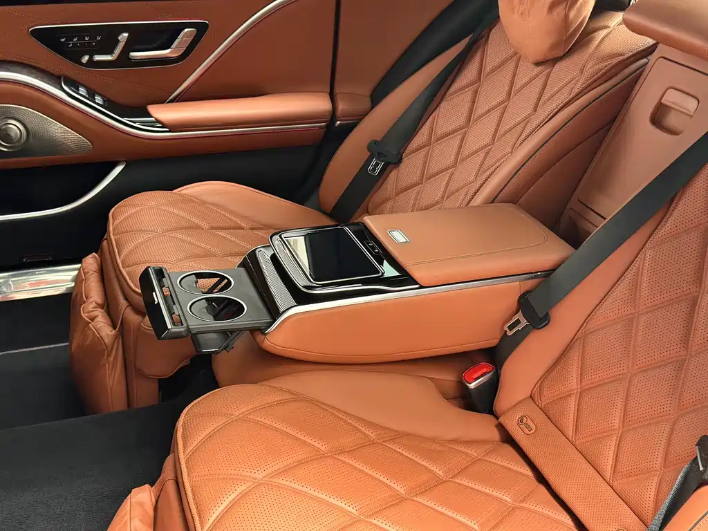 Mercedes-Benz Maybach S-Class 2022 — фото 15