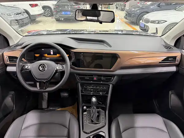 Volkswagen Tharu 2022