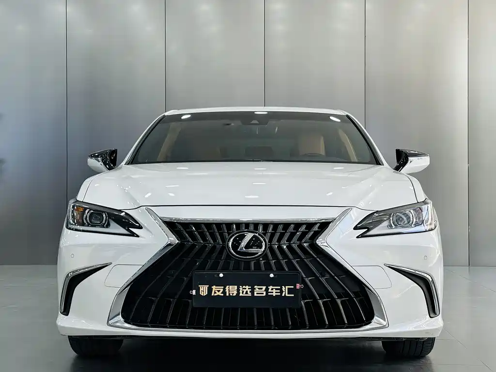 Lexus ES 2023 — фото 3