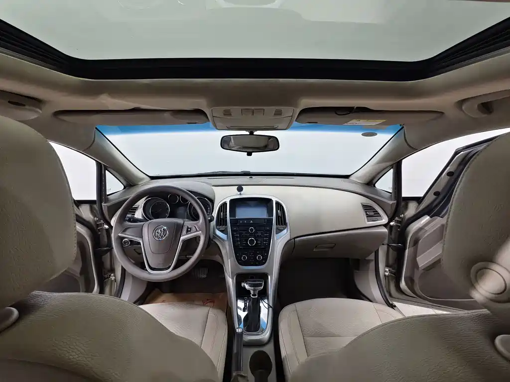 Buick Excelle GT 2014 — фото 10