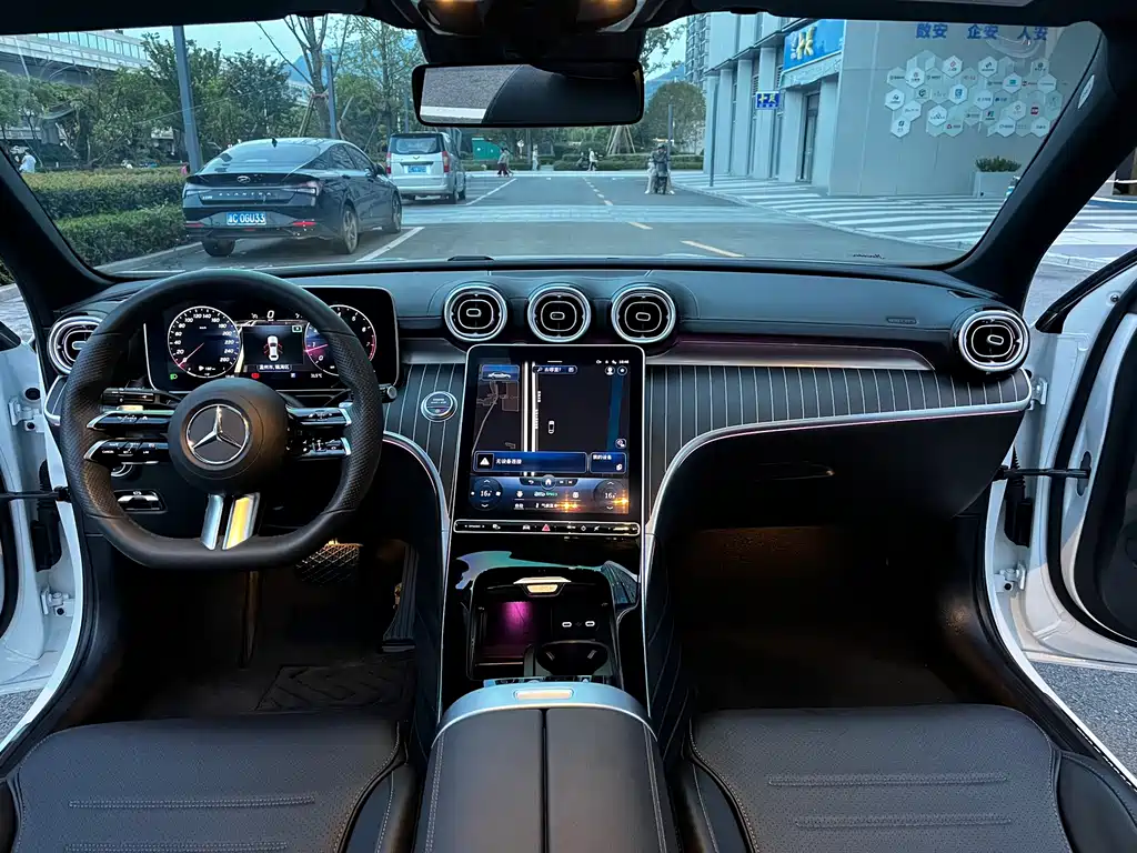 Mercedes-Benz C-Class 2022