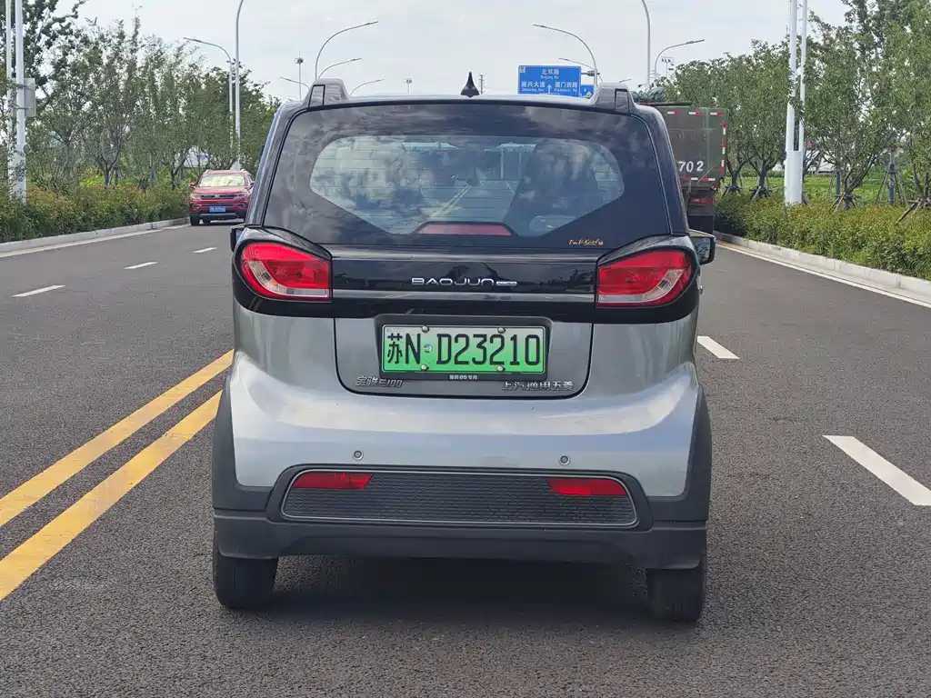Baojun E100 2021