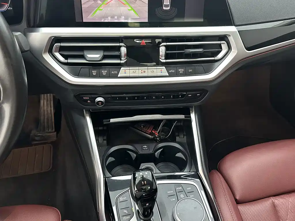 BMW 3 Series 2022 — фото 14
