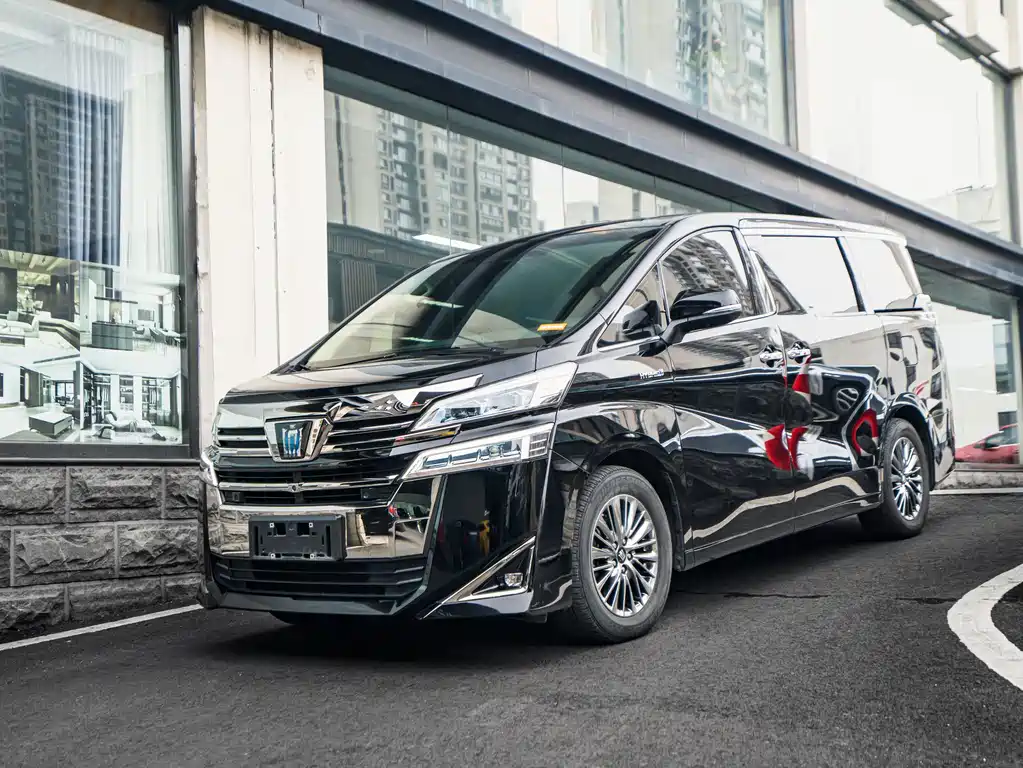 Toyota Vellfire 2021 — фото 1