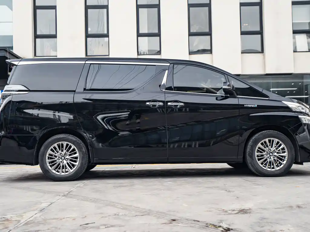Toyota Vellfire 2021 — фото 9