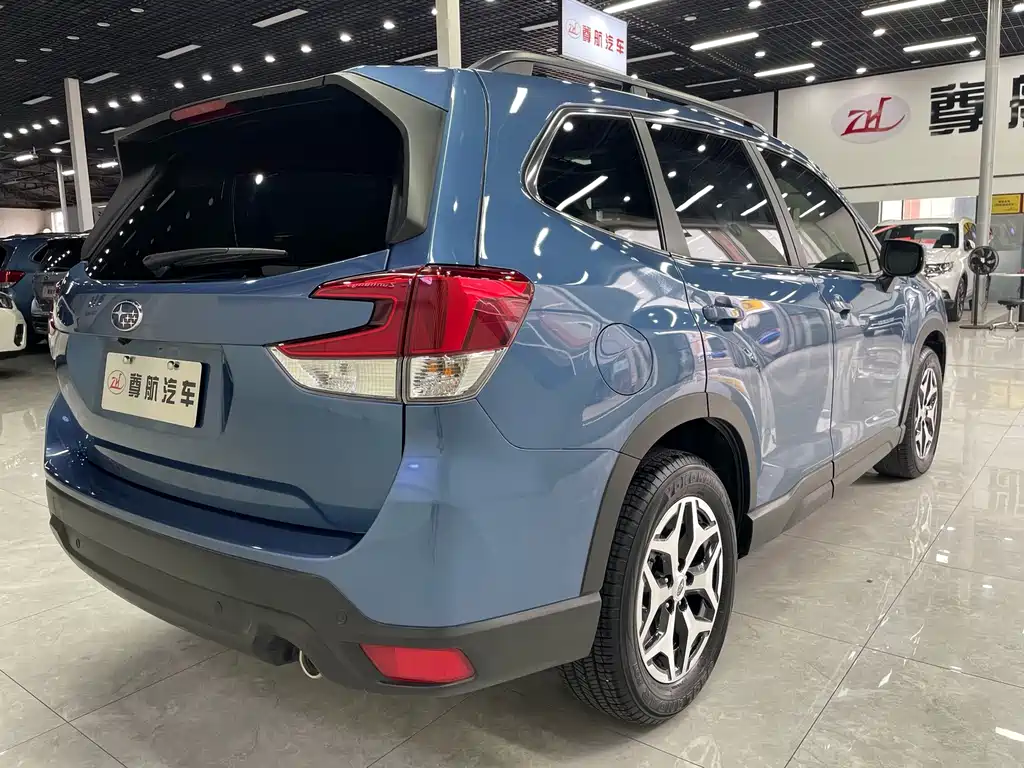 Subaru Forester 2021 — фото 8