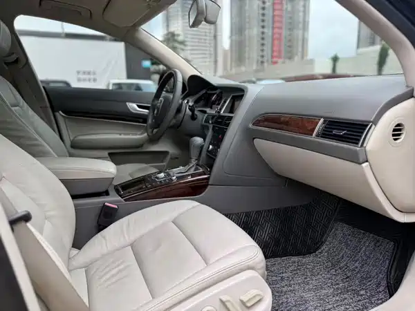 Audi A6L 2010