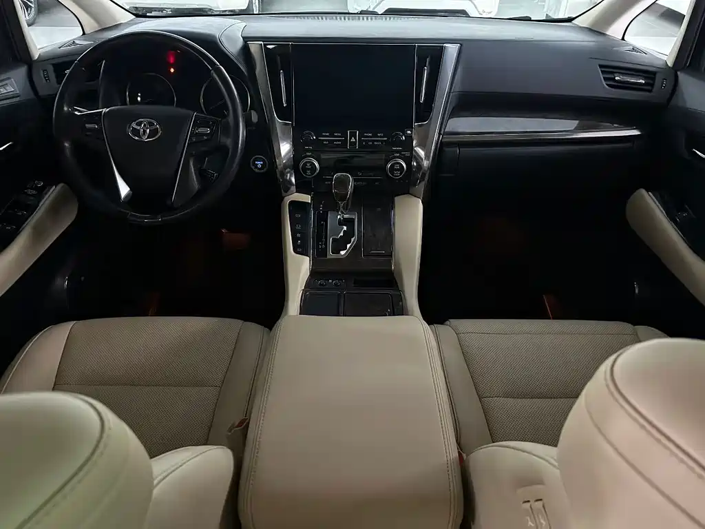 Toyota Vellfire 2021 — фото 6