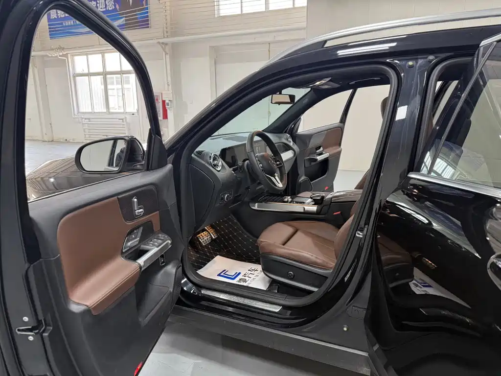 Mercedes-Benz GLB 2021 — фото 11