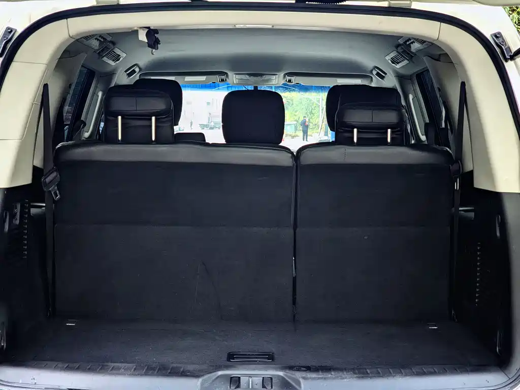 Nissan Patrol 2017 — фото 16