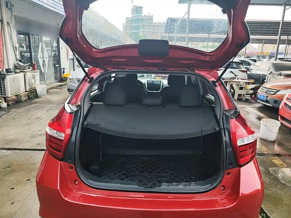 Toyota Yaris L 2019 — фото 19