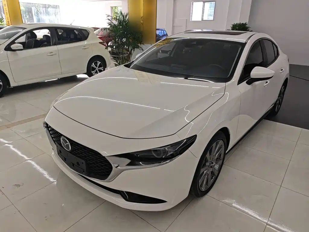 Mazda 3 Axela 2023