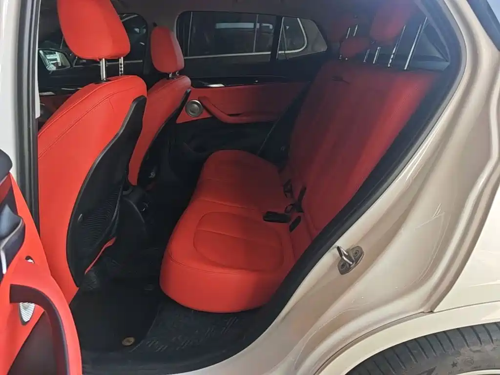 BMW X2 2021 — фото 17
