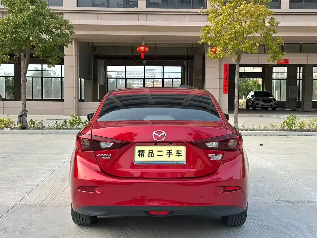 Mazda 3 Axela 2019 — фото 8