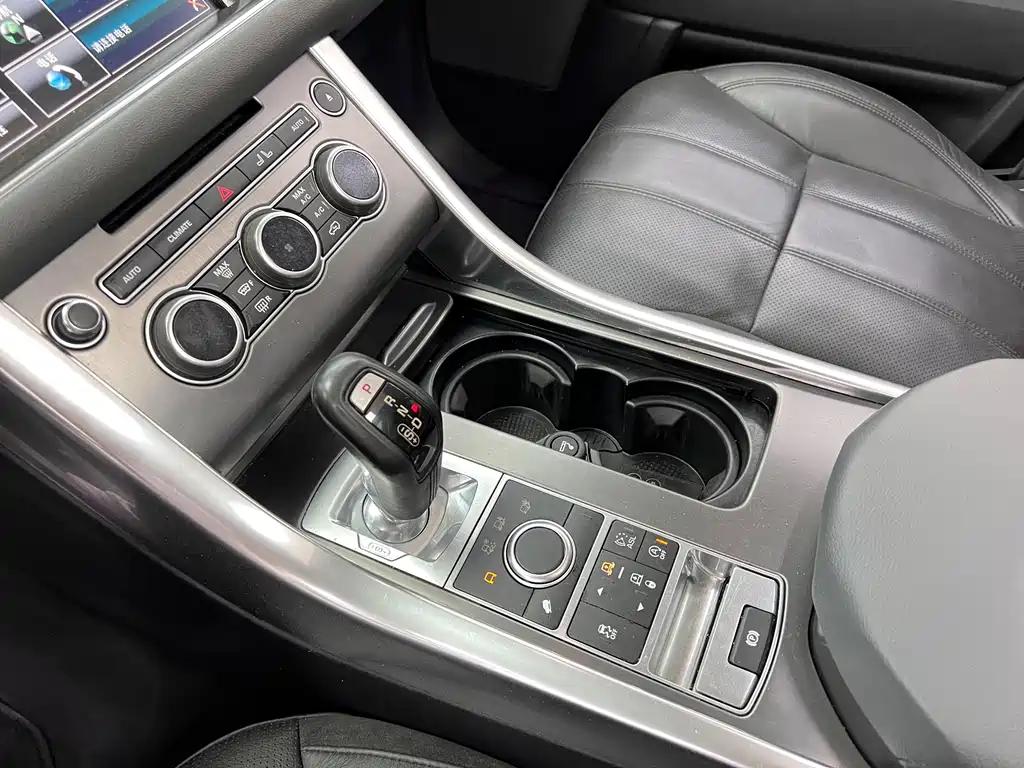 Land Rover Range Rover Sport 2015 — фото 24