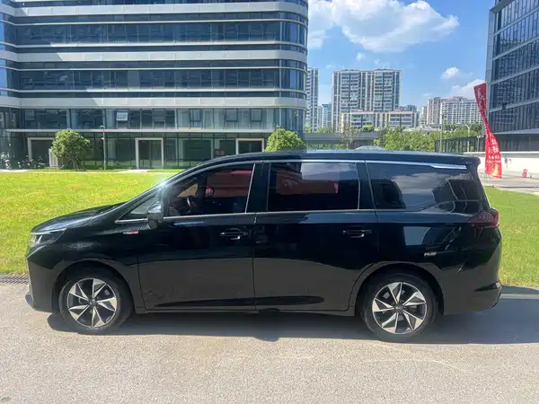 GAC Trumpchi M6 2022
